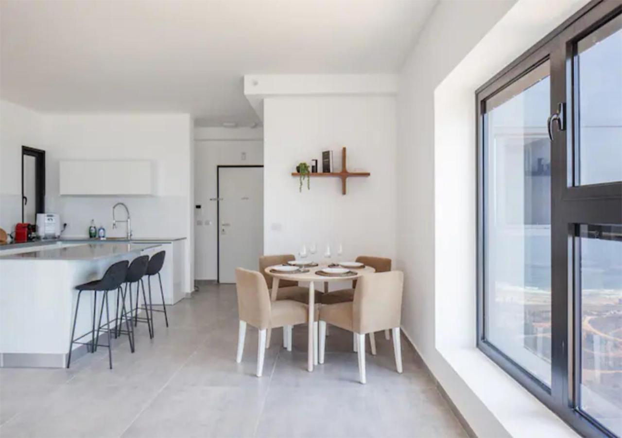 O&O Group- Magical 4Br Apt With Panoramic Sea View Bat Yam Buitenkant foto