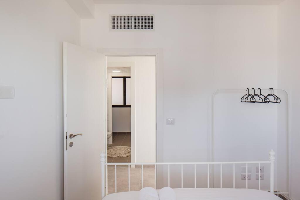O&O Group- Magical 4Br Apt With Panoramic Sea View Bat Yam Buitenkant foto
