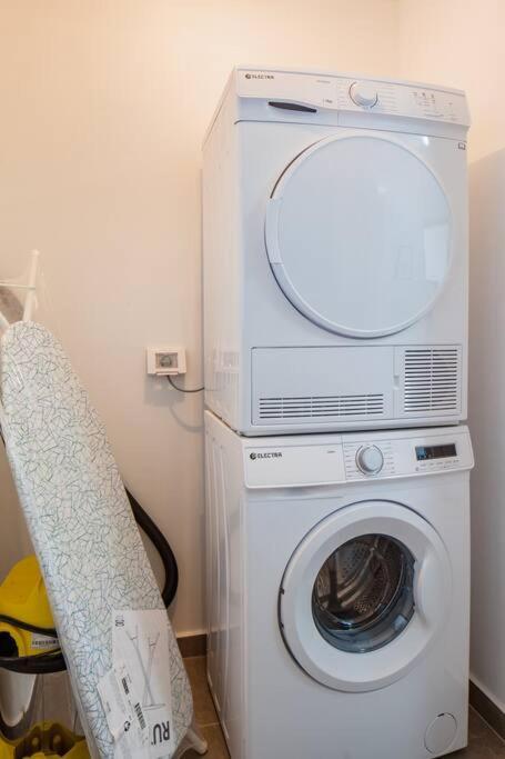 O&O Group- Magical 4Br Apt With Panoramic Sea View Bat Yam Buitenkant foto