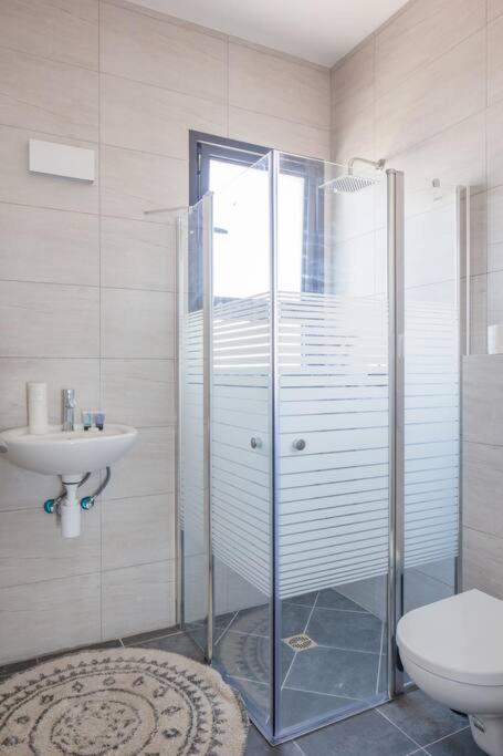 O&O Group- Magical 4Br Apt With Panoramic Sea View Bat Yam Buitenkant foto