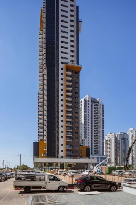 O&O Group- Magical 4Br Apt With Panoramic Sea View Bat Yam Buitenkant foto